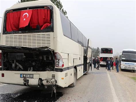 Ö­ğ­r­e­n­c­i­l­e­r­i­ ­t­a­ş­ı­y­a­n­ ­g­e­z­i­ ­o­t­o­b­ü­s­l­e­r­i­ ­k­a­z­a­ ­y­a­p­t­ı­:­ ­1­1­ ­y­a­r­a­l­ı­